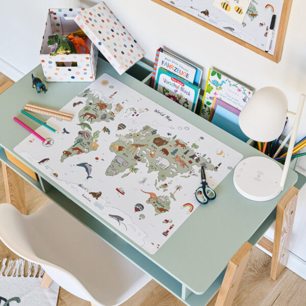 Schreibtisch-/Bastelunterlage "World", Kunststoff – Lifestyle 1