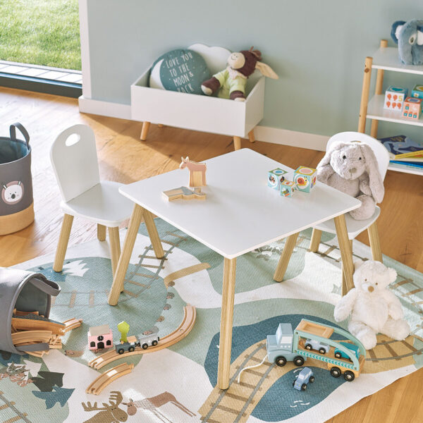 Kinder-Sitzgarnitur 'Scandi', 3-tlg., MDF/Kiefer, – Lifestyle 1