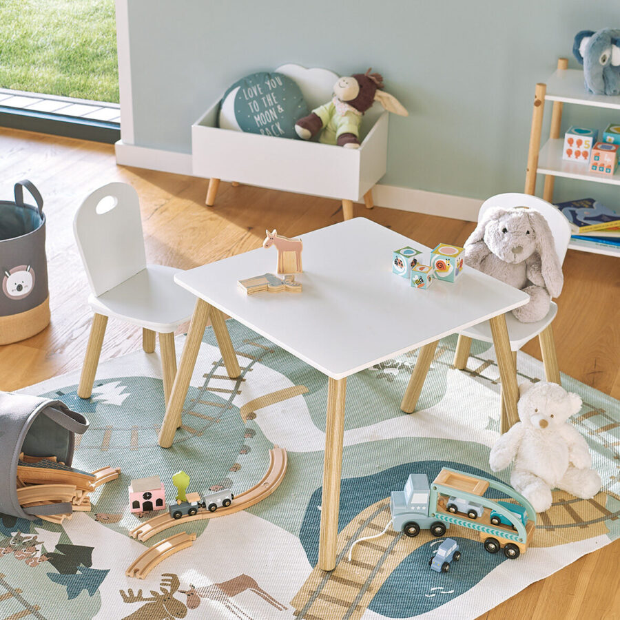 Kinder-Sitzgarnitur 'Scandi', 3-tlg., MDF/Kiefer, – Lifestyle 1