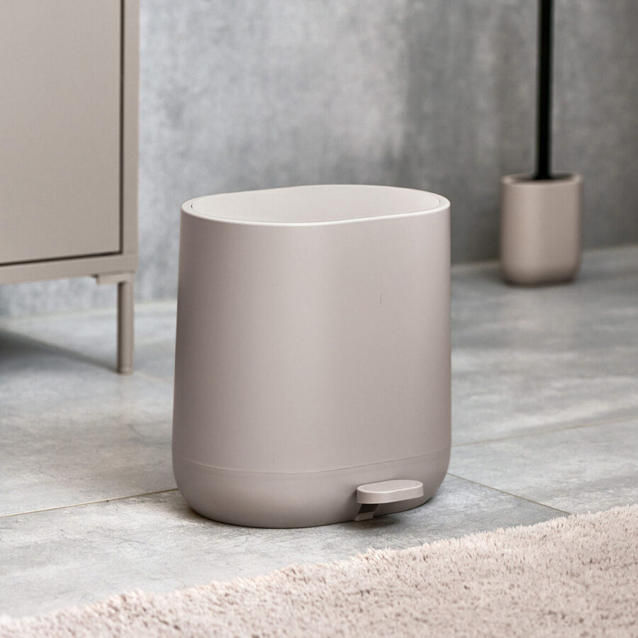 Treteimer mit Soft Close, 6 Liter, Kunststoff, – Lifestyle 1