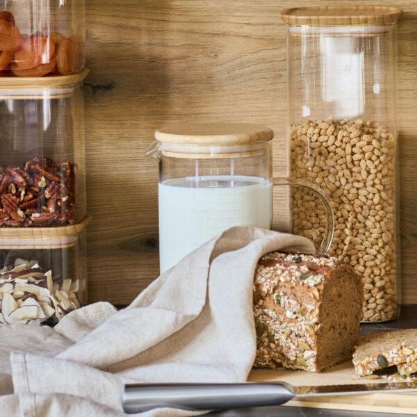 Messbecher mit Bambusdeckel, 1000 ml, Glas – Lifestyle 1