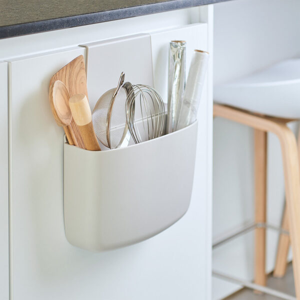Utensilienhalter m. Hรคnger, Kunststoff, grau โ Lifestyle 1