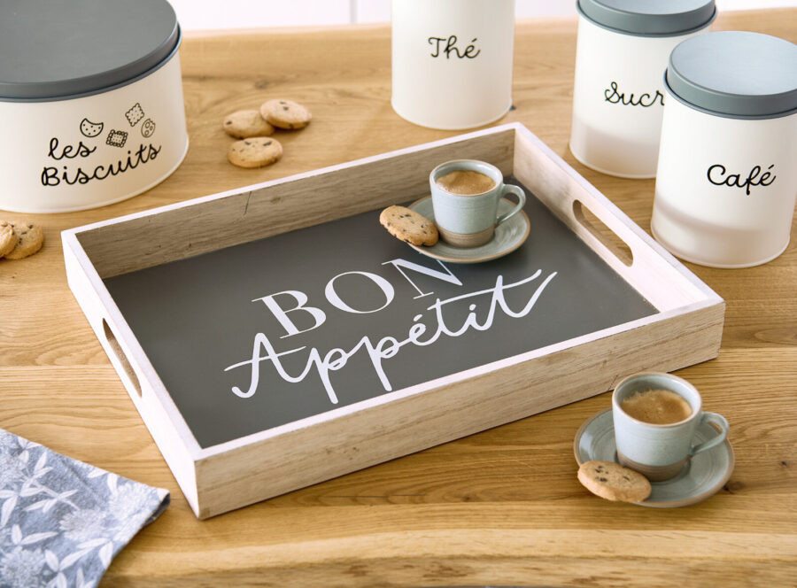 Serviertablett "Bon Appetit", MDF, anthrazit – Lifestyle 1